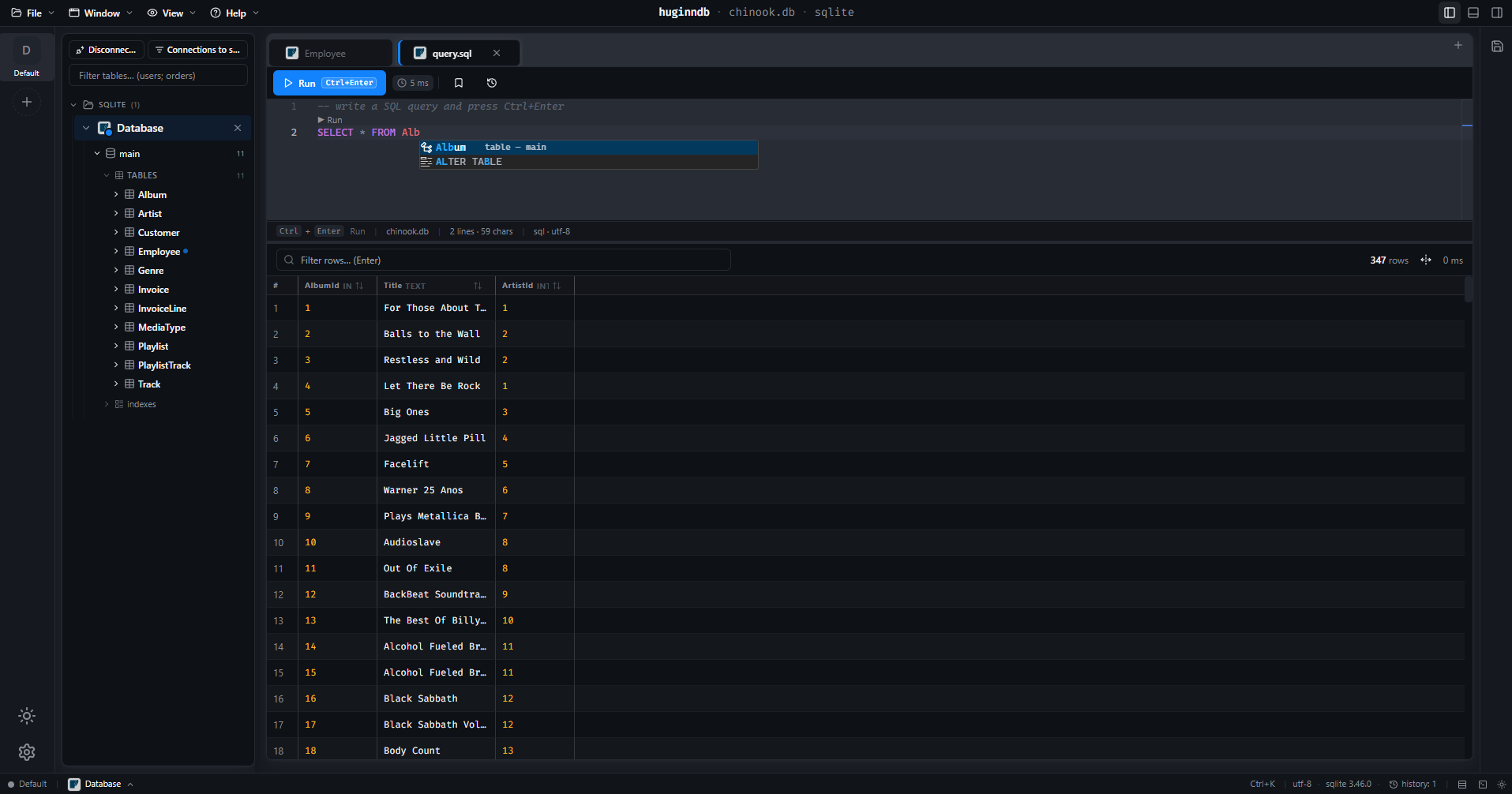 El workspace SQL de HuginnDB ejecutando un SELECT contra la tabla Album, con el autocompletado del esquema abierto y 347 filas de resultado debajo.